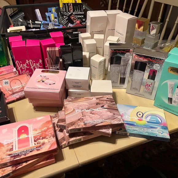 Brand New Mac Cosmetics Mystery Boxes - Picture 3 of 6